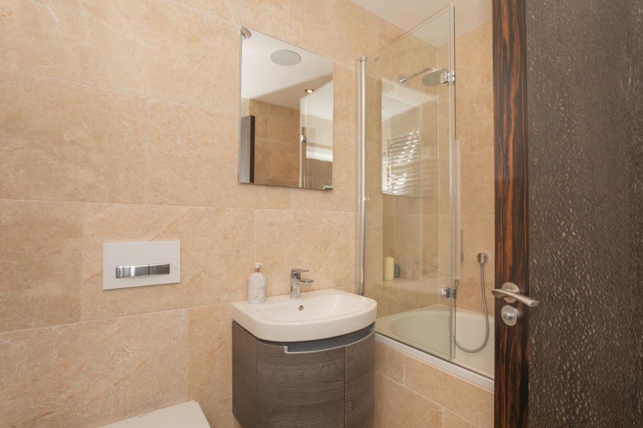 Henge House, Penthouse Apartment バース エクステリア 写真