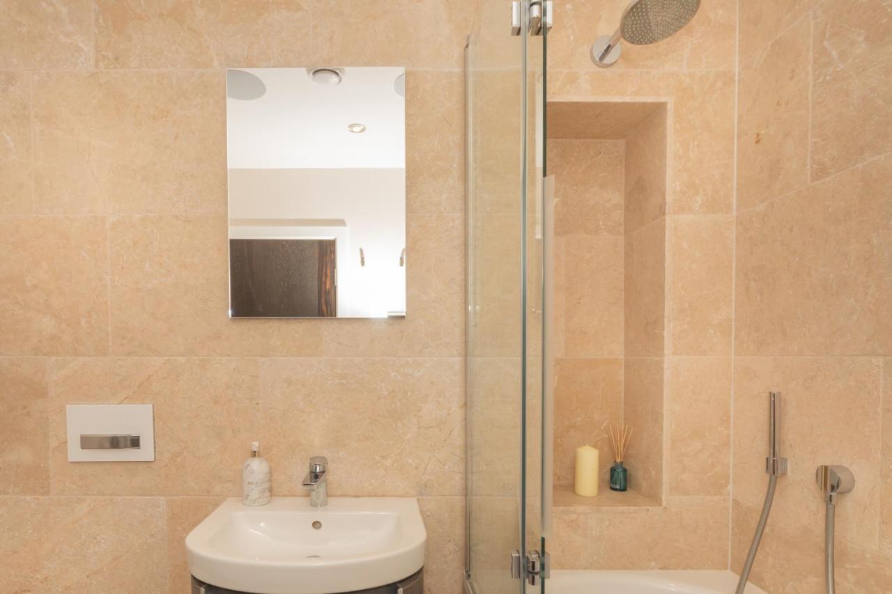Henge House, Penthouse Apartment バース エクステリア 写真